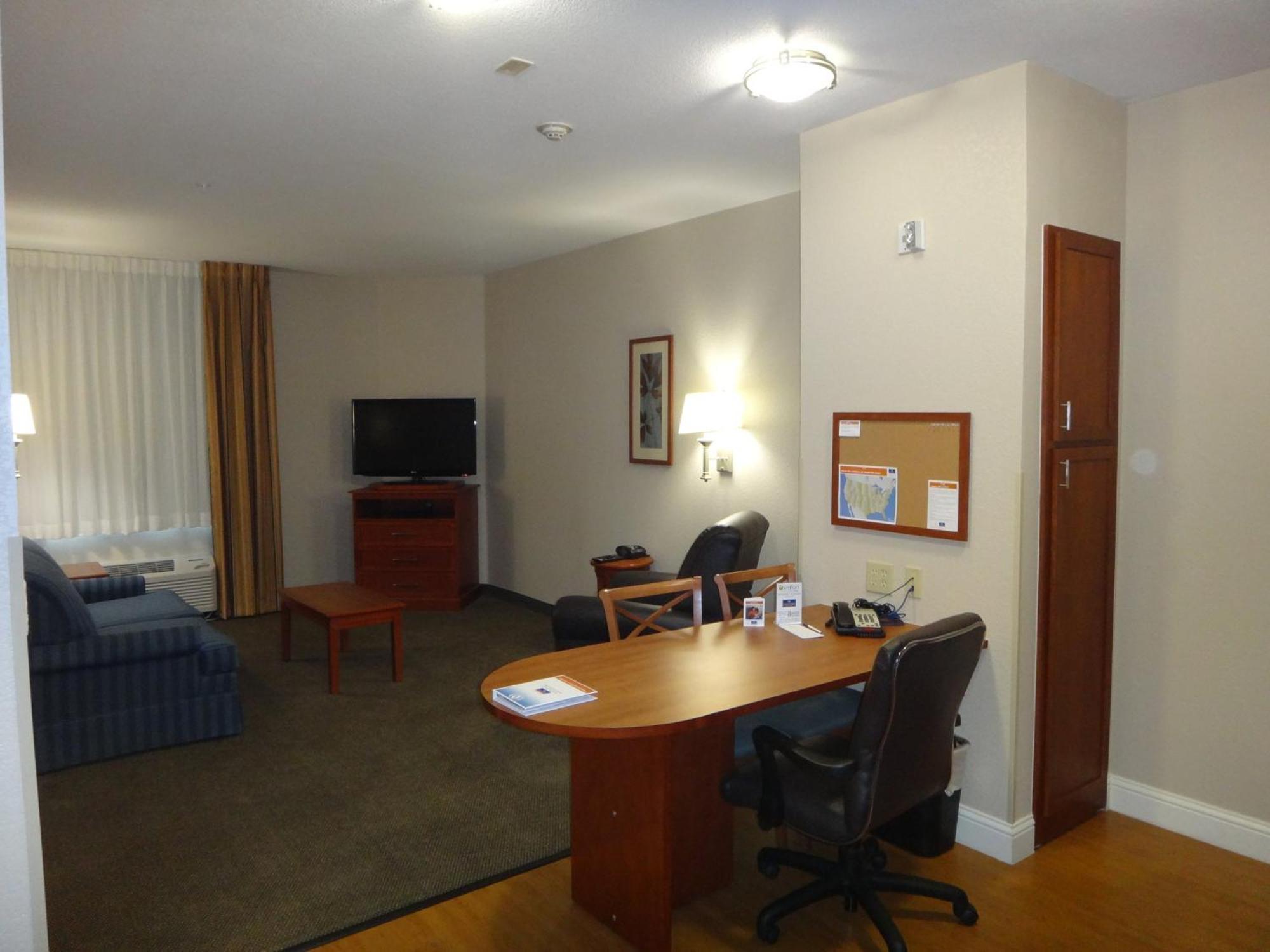 Candlewood Suites Decatur Medical Center By Ihg Екстер'єр фото